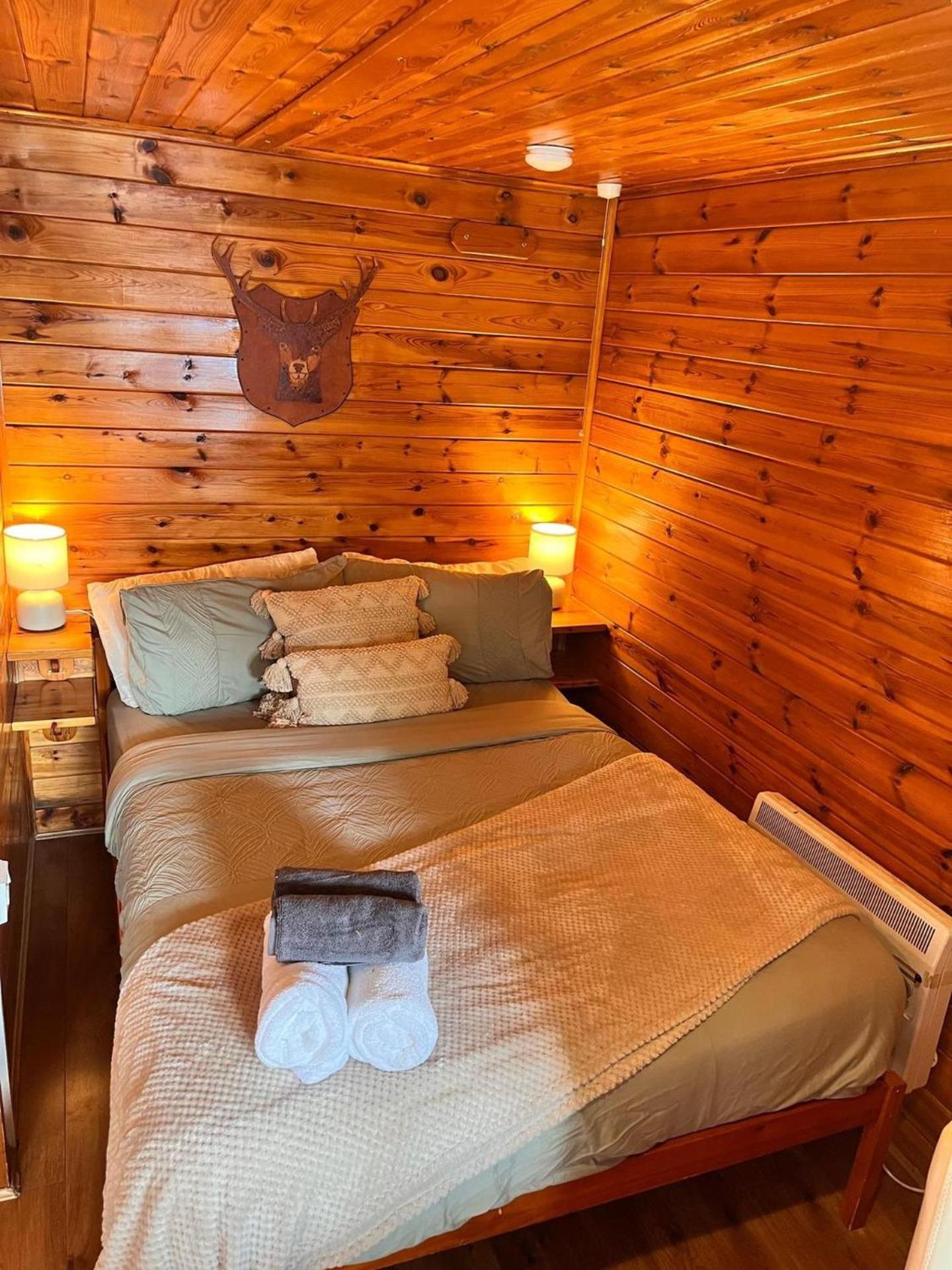 Cabins At Ben More Lodge 克里安拉利 外观 照片